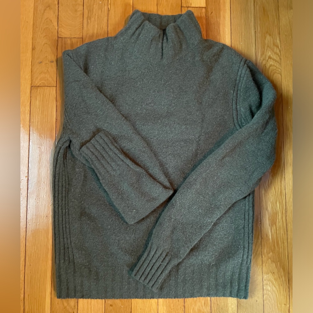 Jcrew mock neck size M